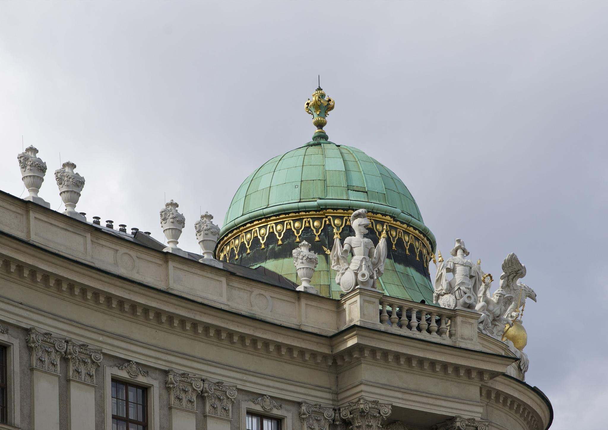 Hofburg — Michaelertrakt dome